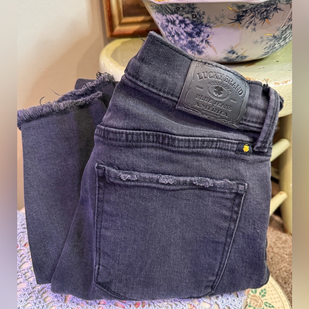Capri black jeans